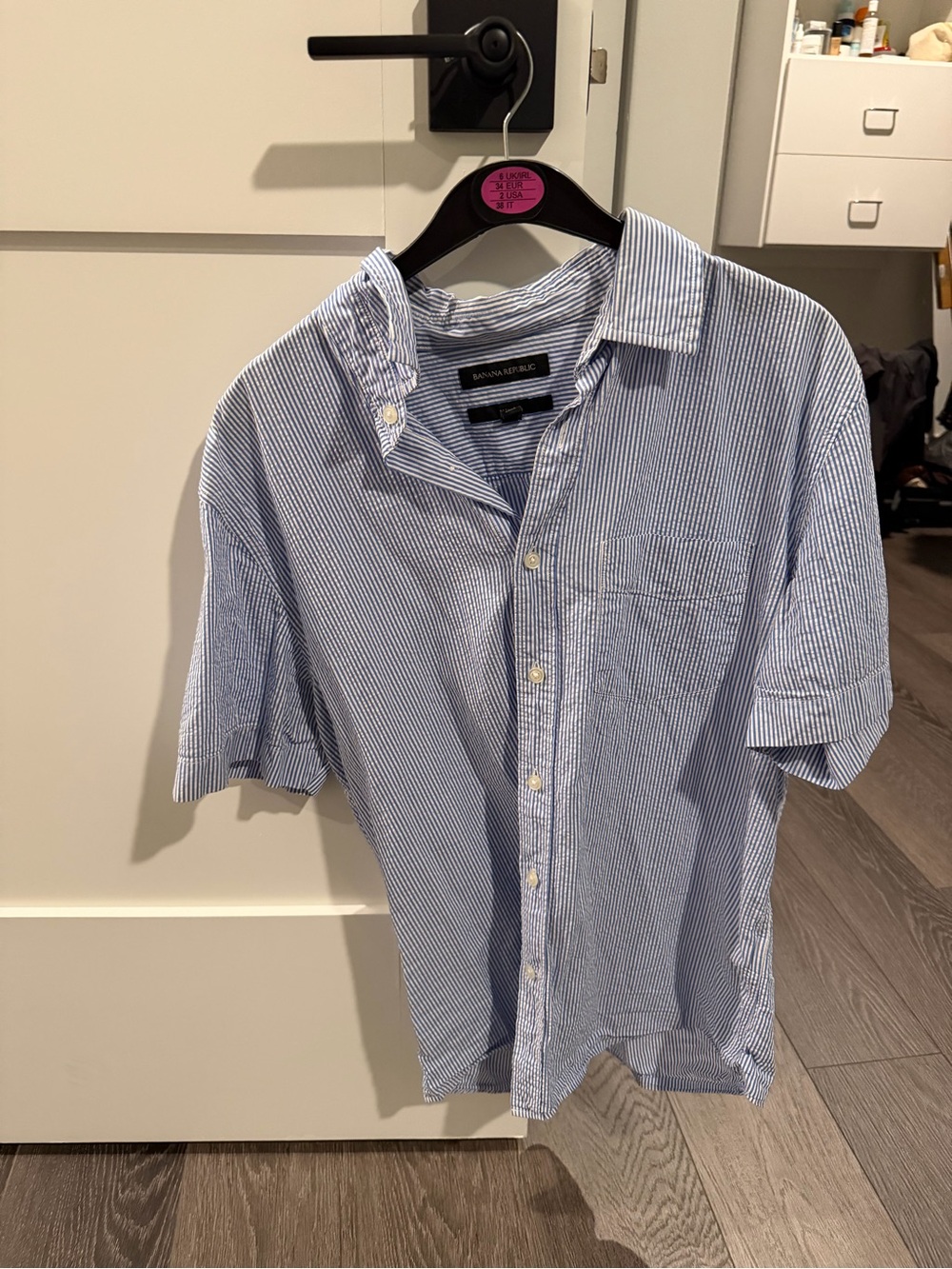 Banana Republic Men’s Blue & White Pinstripe Short-Sleeve Button-Up Shirt